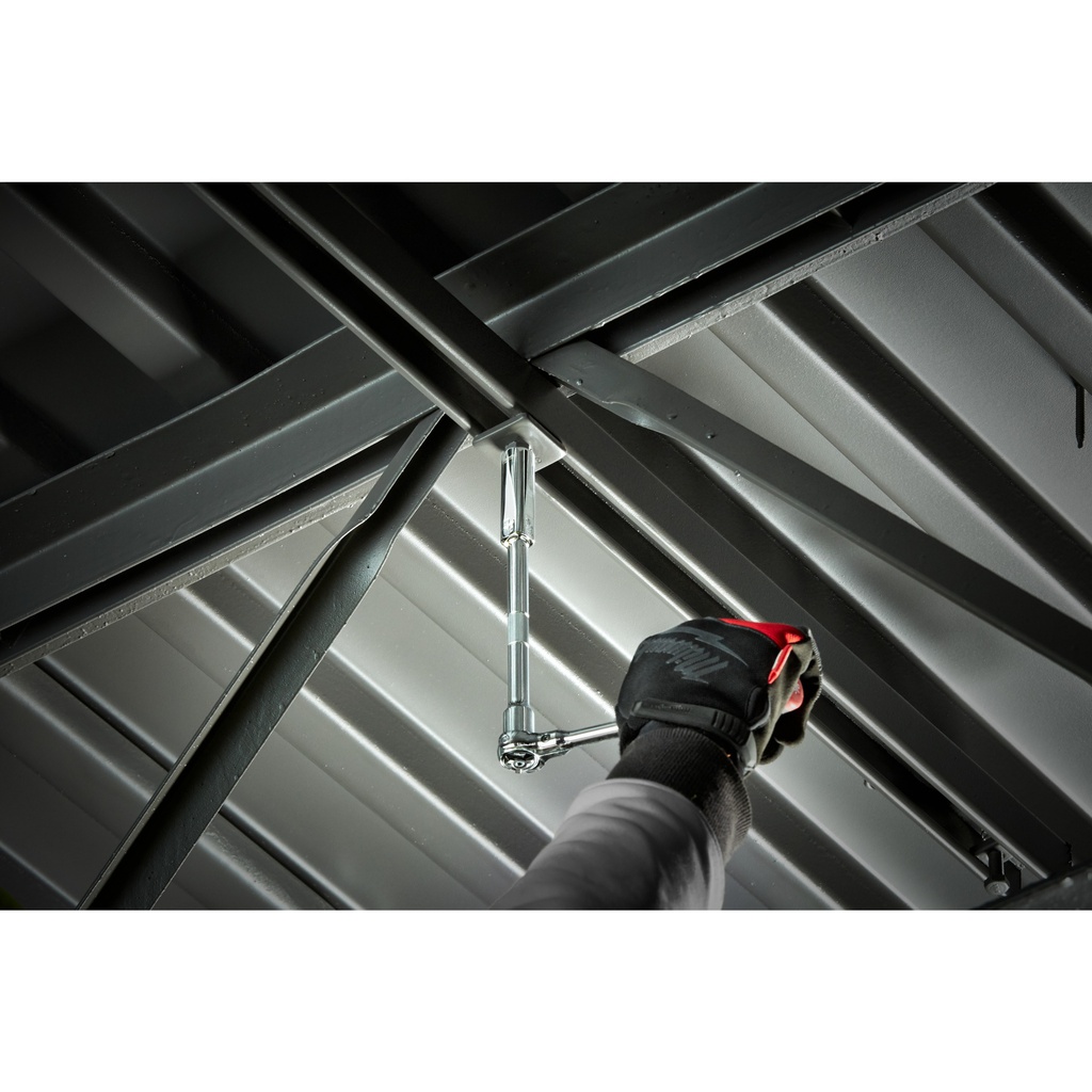 Zestaw_nasadek_⅜″_z_grzechotką_Milwaukee_Tradesman_3/8"_Ratchet_Set_-_12_pcs_3