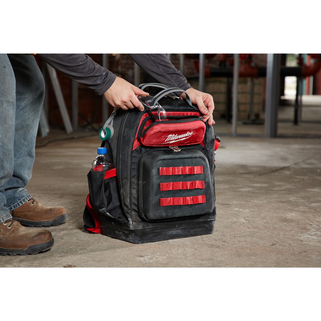 Plecak_Premium_wzmacniany_Milwaukee_Ultimate_Jobsite_Backpack_-_1pc_3