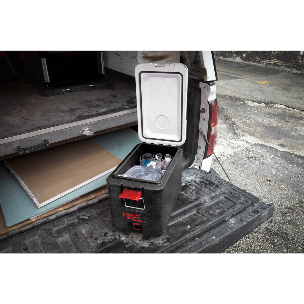 Skrzynia_termoizolacyjna_PACKOUT™_Milwaukee_Packout_Hard_Cooler_5