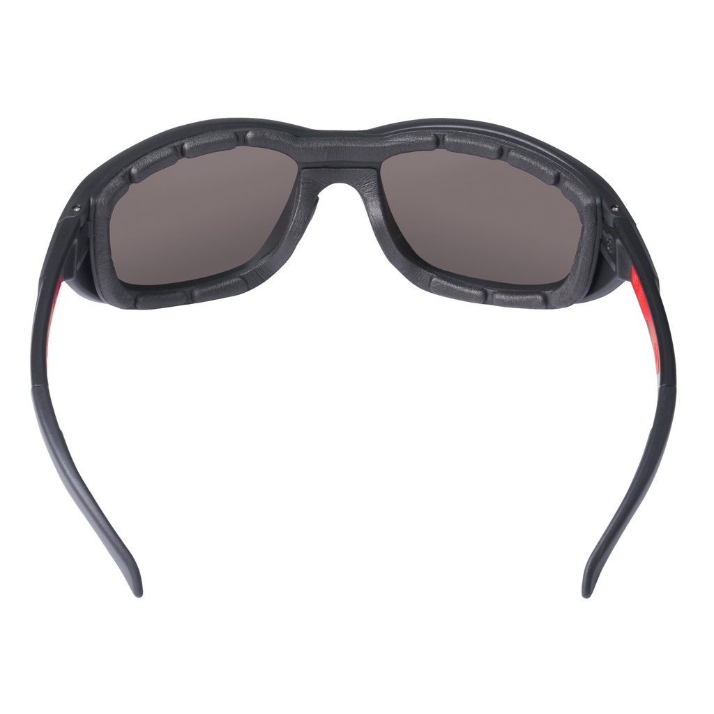 Okulary_ochronne_premium_z_uszczelką_Milwaukee_Premium_Polarised_Safety_Glasses_with_Gasket_-1pc_6