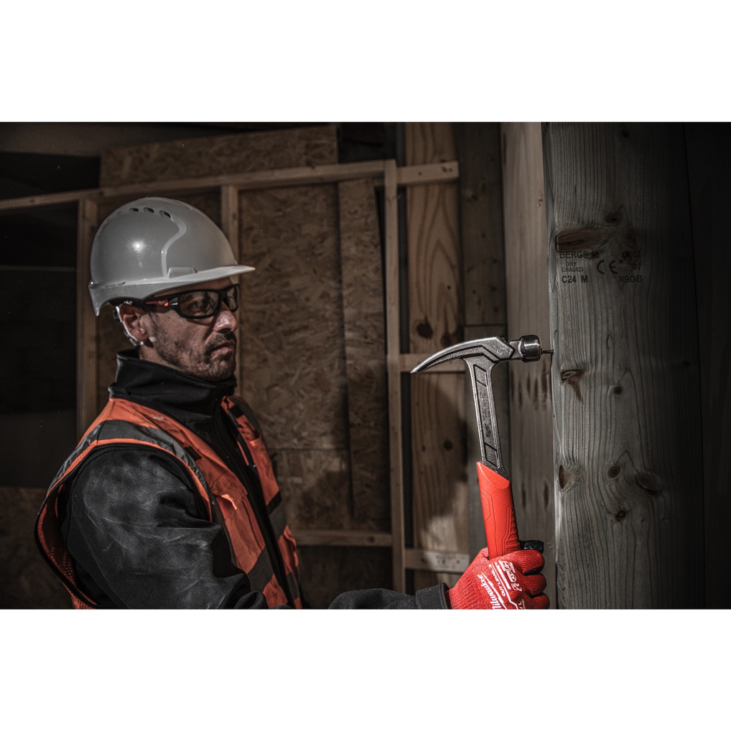 Młotek_ciesielski_z_trzonkiem_stalowym,_pazur_zakrzywiony_Milwaukee_Steel_Curved_Claw_Hammer_20oz_/_570g_8