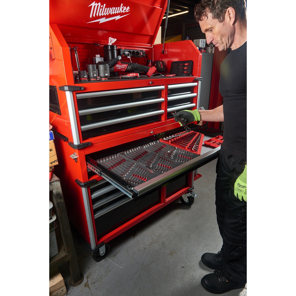 Wózek_narzędziowy_117cm_/_46″_na_kółkach_z_10_szufladami_Milwaukee_SRC46-1_7