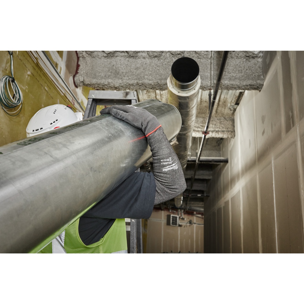 Rękawy_odporne_na_przecięcia_–_poziom_E_Milwaukee_Cut_E_Sleeves_-_45cm_1