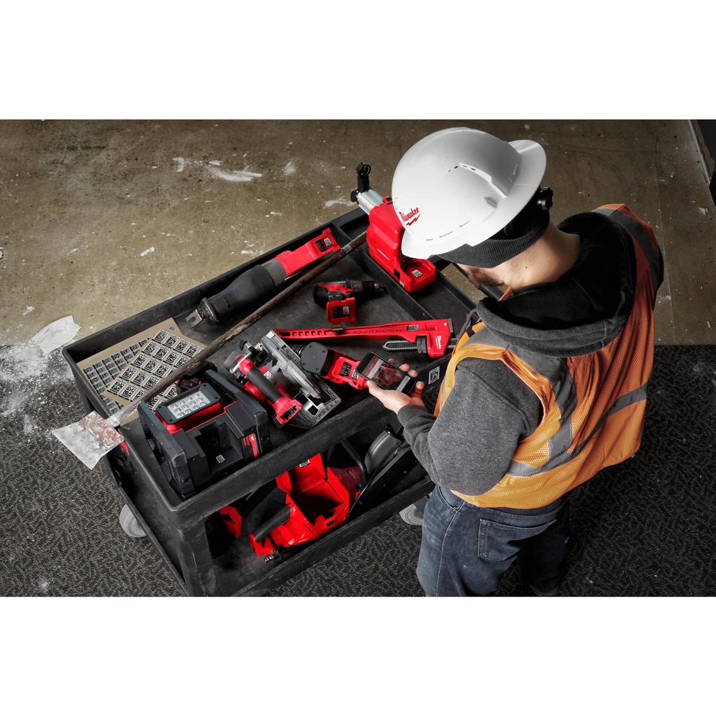 Milwaukee_AIDT_Small_Plastic_Surface_5