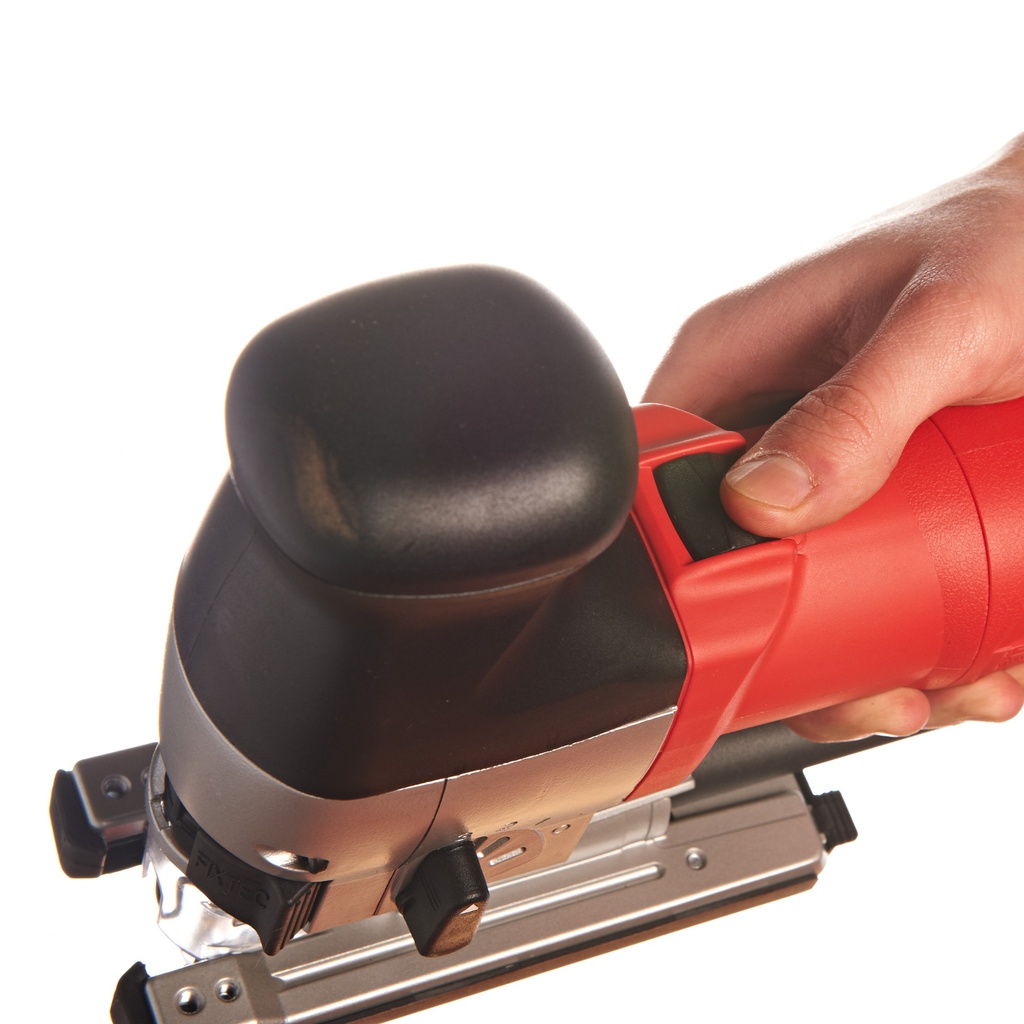 Wyrzynarka_z_uchwytem_korpusowym_Milwaukee_FSPE_110_X_12