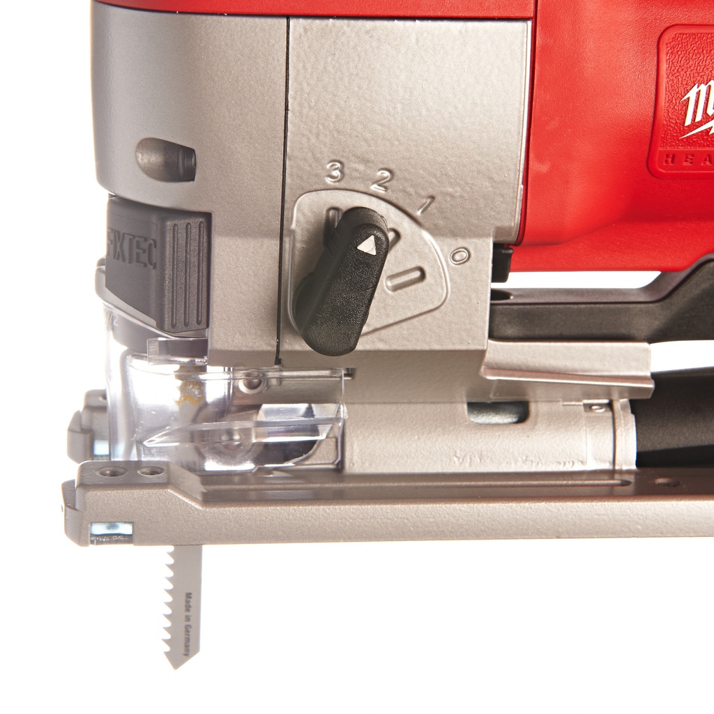 Wyrzynarka_z_uchwytem_żelazkowym_Milwaukee_JSPE_135_TX_10