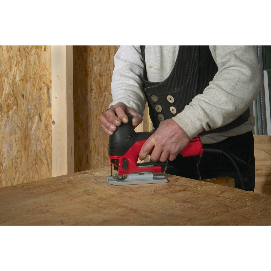 Heavy_Duty_Wyrzynarka_z_uchwytem_korpusowym_Milwaukee_JS_120_X_1