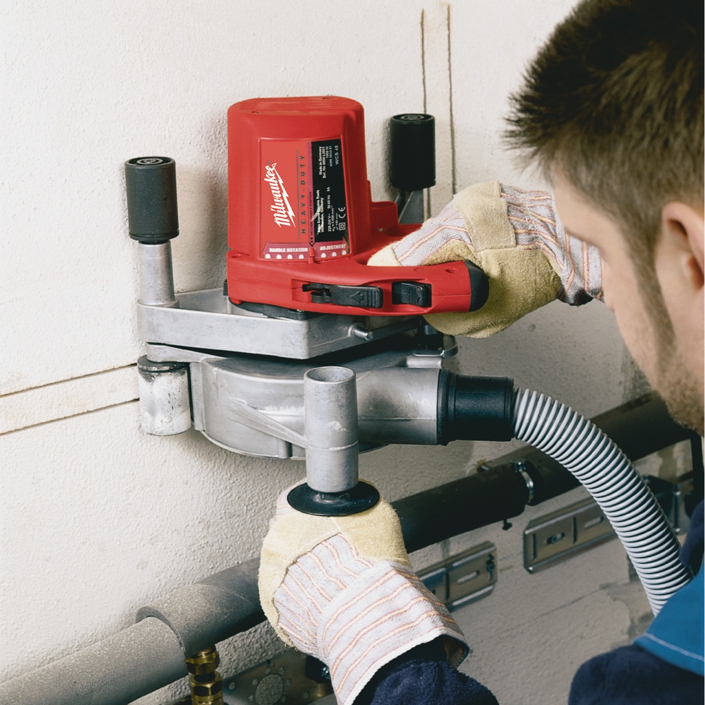 Bruzdownica_o_mocy_1900W_150_mm_(głębokość_cięcia_45_mm)_Milwaukee_WCS_45_2