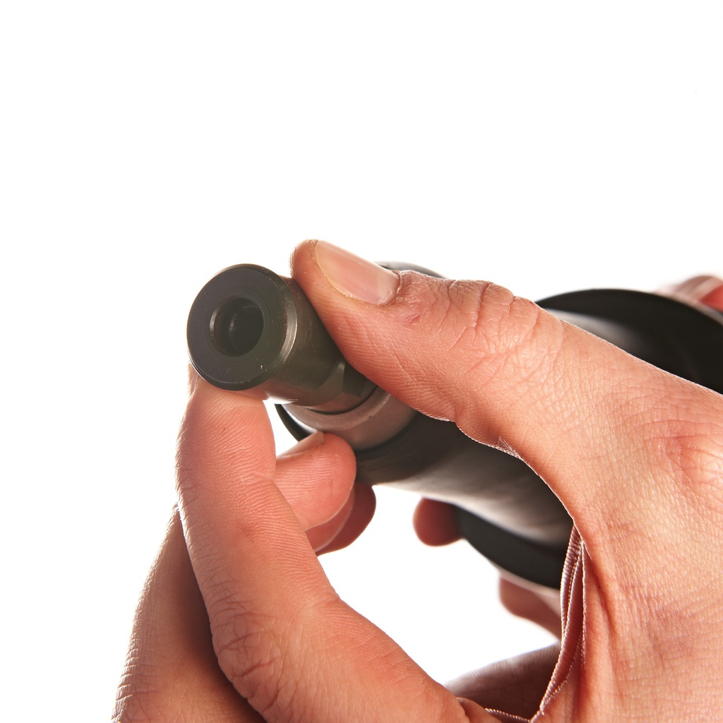 Szlifierka_prosta_z_regulacją_prędkości_Milwaukee_DGL_30_E_6