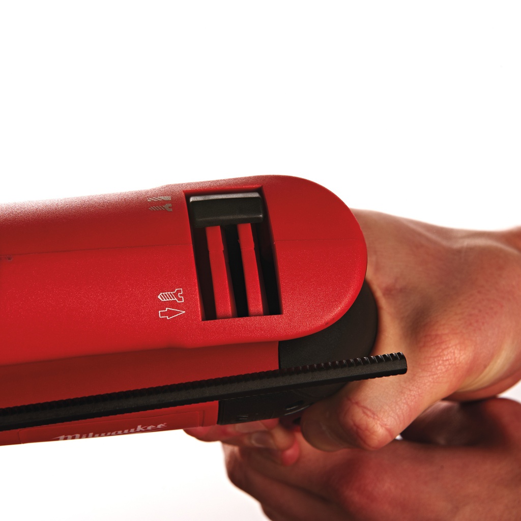 1-biegowa_wiertarka_o_mocy_630W_Milwaukee_DE_13_RP_1