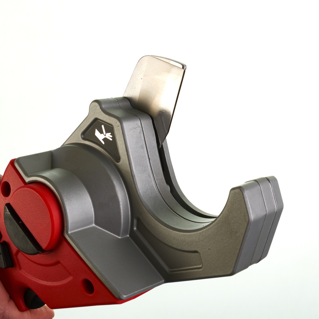 M12™_subkompaktowy_obcinak_do_rur_PEX_Milwaukee_C12_PPC-0_4
