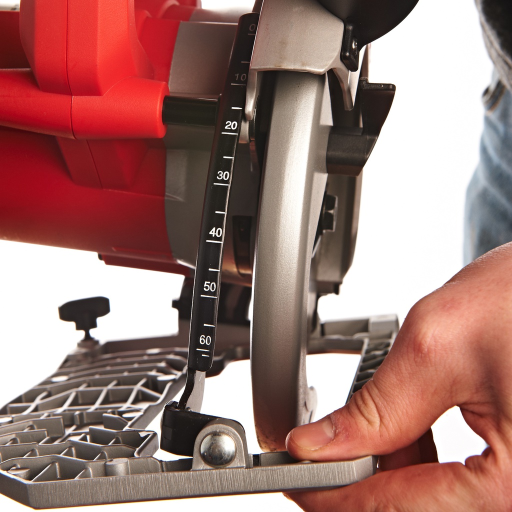 Pilarka_tarczowa_184_mm_(głębokość_cięcia_61_mm)_Milwaukee_CS_60_6