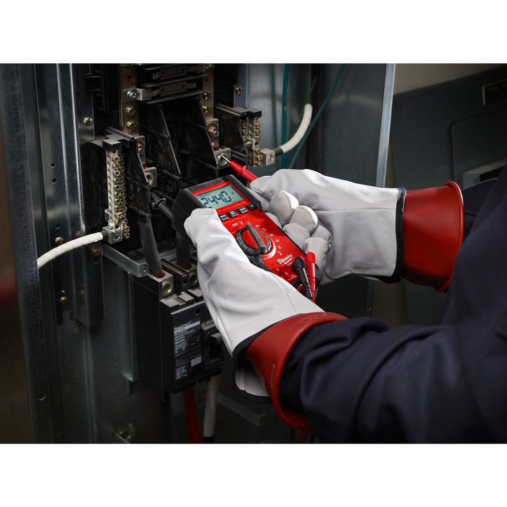 Lekki_profesjonalny_miernik_Milwaukee_2216-40_1