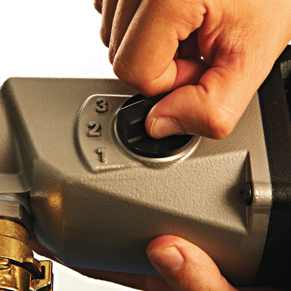 3-biegowa_wiertnica_diamentowa_kombi_Milwaukee_DD_3-152_2