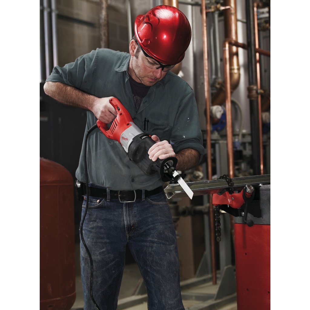 Piła_szablasta_SAWZALL™_o_mocy_1300W_Milwaukee_SSPE_1300_SX_2