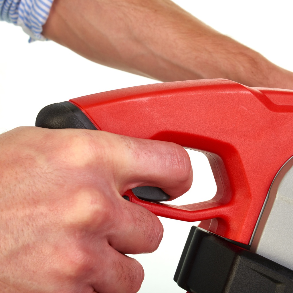 Piła_do_cięcia_metalu_na_sucho_Milwaukee_MCS_66_3