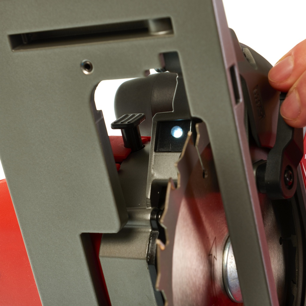 M12_FUEL™_subkompaktowa_pilarka_tarczowa_Milwaukee_M12_CCS44-0_8