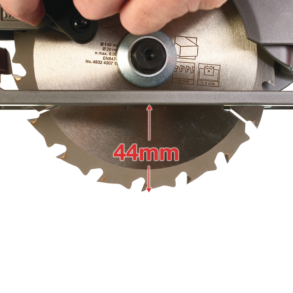 M12_FUEL™_subkompaktowa_pilarka_tarczowa_Milwaukee_M12_CCS44-402C_7