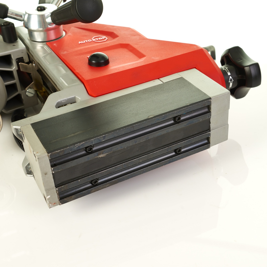 Wiertarka_magnetyczna_z_magnesem_stałym_Milwaukee_MDP_41_7