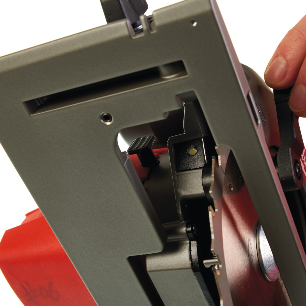 M12_FUEL™_subkompaktowa_pilarka_tarczowa_Milwaukee_M12_CCS44-602X_6