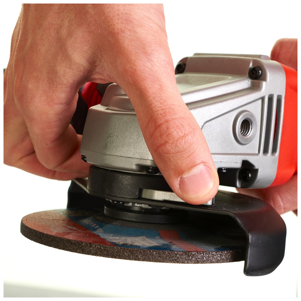 Szlifierka_kątowa_o_mocy_1250_W_Milwaukee_AGV_13-125_XSPDE_3