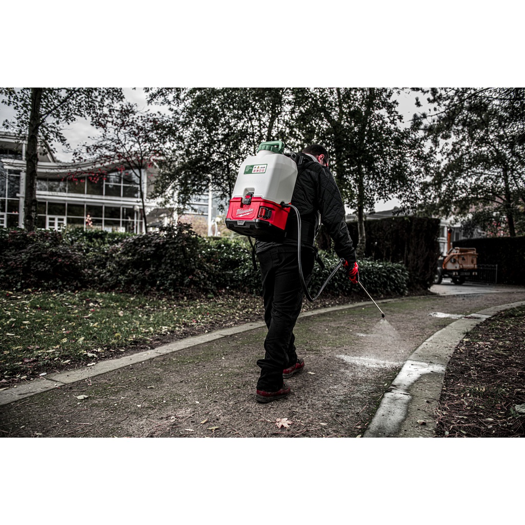 M18™_SWITCH_TANK™_Zbiornik_środków_chemicznych_-_15_L_Milwaukee_M18_BPFP-CST_10