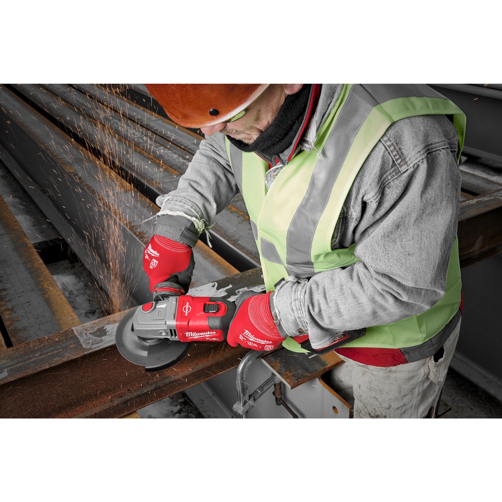M18_FUEL™_szlifierka_kątowa_125_mm_z_włącznikiem_suwakowym_Milwaukee_M18_FHSAG125XB-552X_4