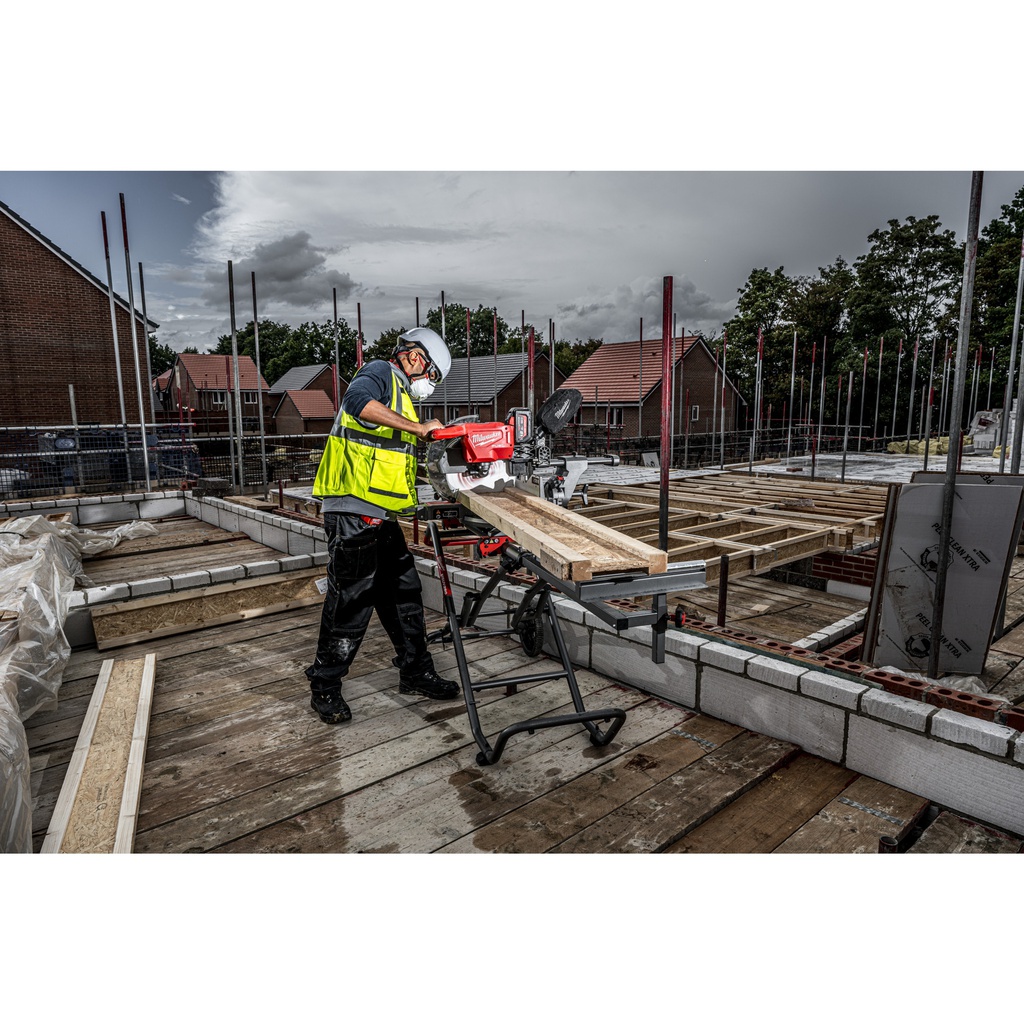 M18_FUEL™_ONE-KEY™_Piła_ukosowa_z_posuwem_305_mm_Milwaukee_M18_FMS305-121_10