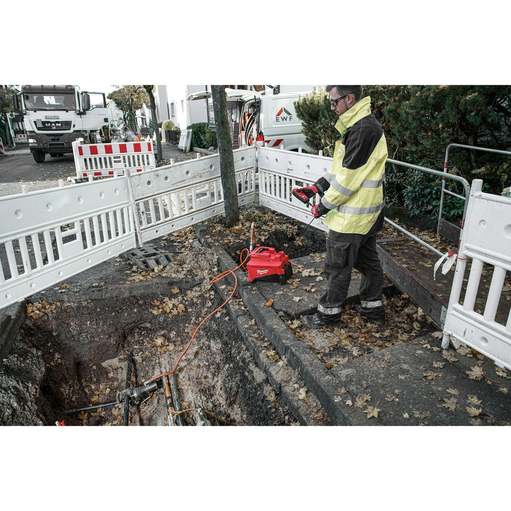 M18™_Pompa_hydrauliczna_Milwaukee_M18_HUP700-121_2