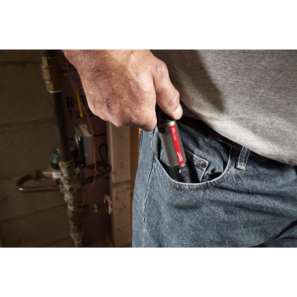 LATARKA_AKUMULATOROWA_USB_800_LUMENÓW_DO_MOCOWANIA_NA_UCHWYCIE_Milwaukee_L4_FMLED-201_4