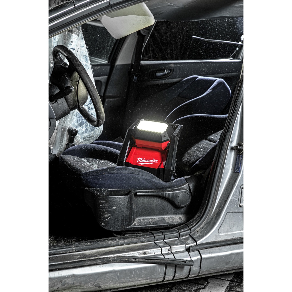 M18™_Lampa_do_oświetlania_strefowego_o_wysokiej_wydajności_Milwaukee_M18_HOAL-0_5