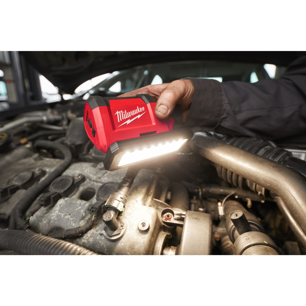 M12_Lampa_do_oświetlania_powierzchni_z_obrotową_głowicą_Milwaukee_M12_PAL-0_16