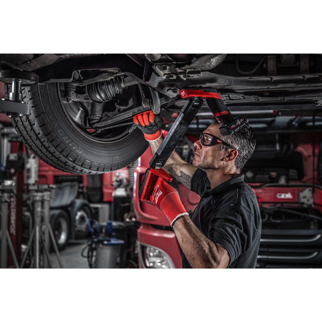 M12™_Oświetlenie_podwozia_Milwaukee_M12_UCL-0_2