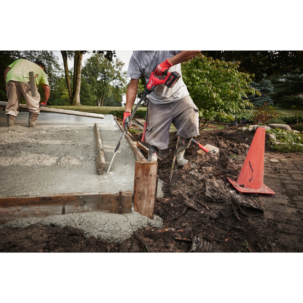 M18_FUEL™_Wibrator_igłowy_do_betonu_Milwaukee_M18_FCVN12-551_1