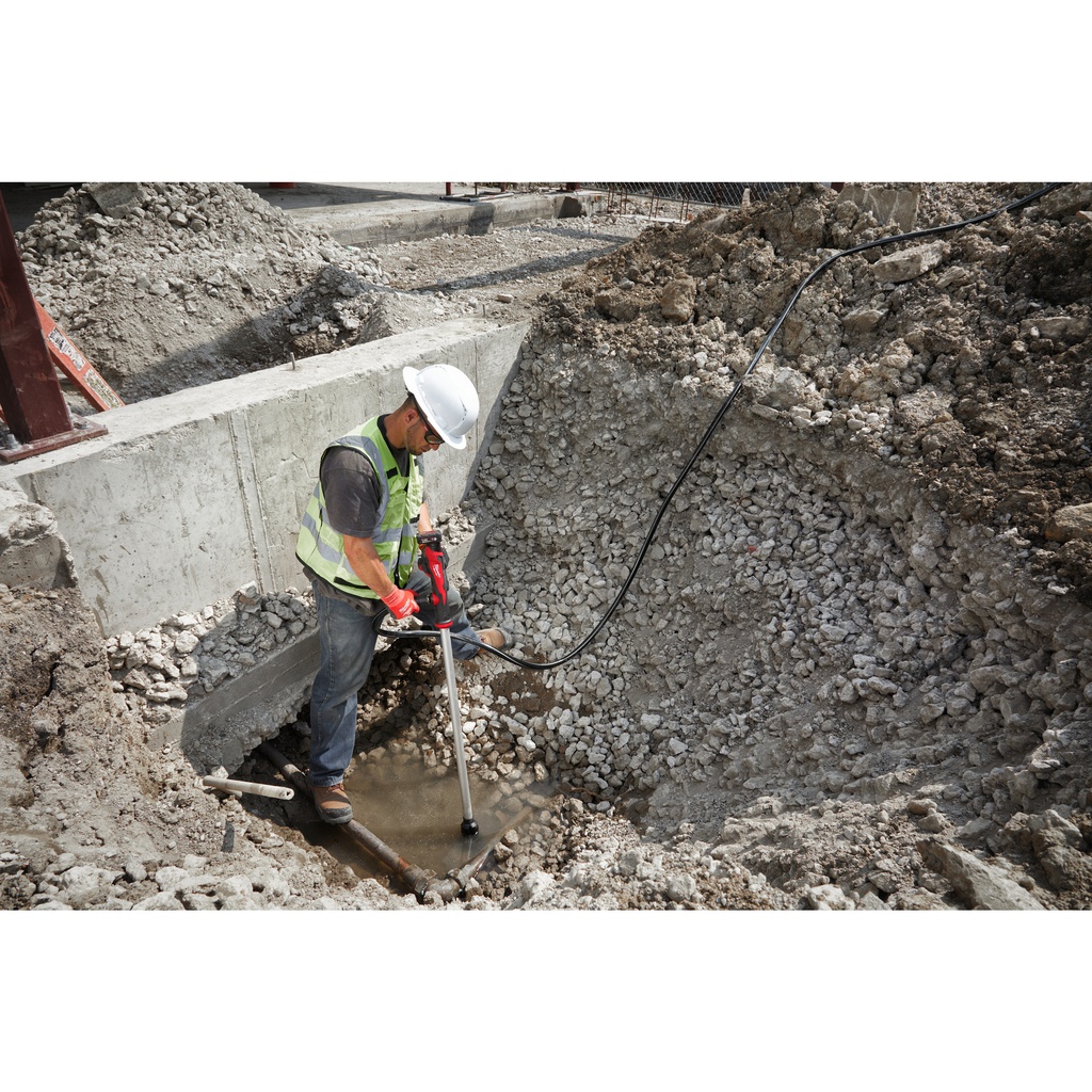 M12™_HYDROPASS™_Pompa_wody_ze_przedłużeniem_szczotkowym_Milwaukee_M12_BSWP-601_2