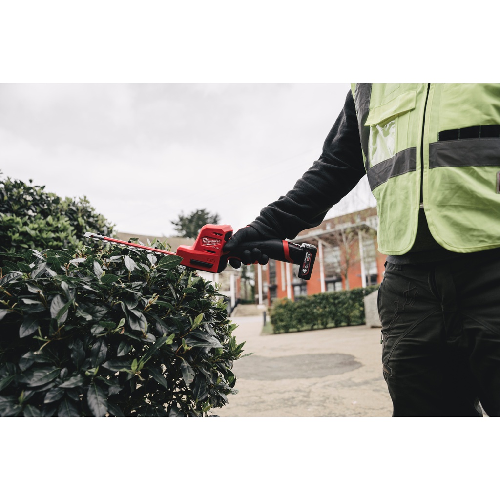 M12_FUEL™_Nożyce_do_żywopłotu_20_cm_Milwaukee_M12_FHT20-402_3