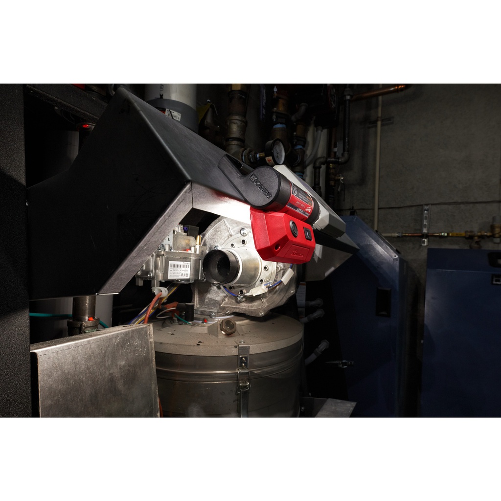 Reflektor_składany_z_ładowaniem_USB_Milwaukee_L4_FFL-301_5