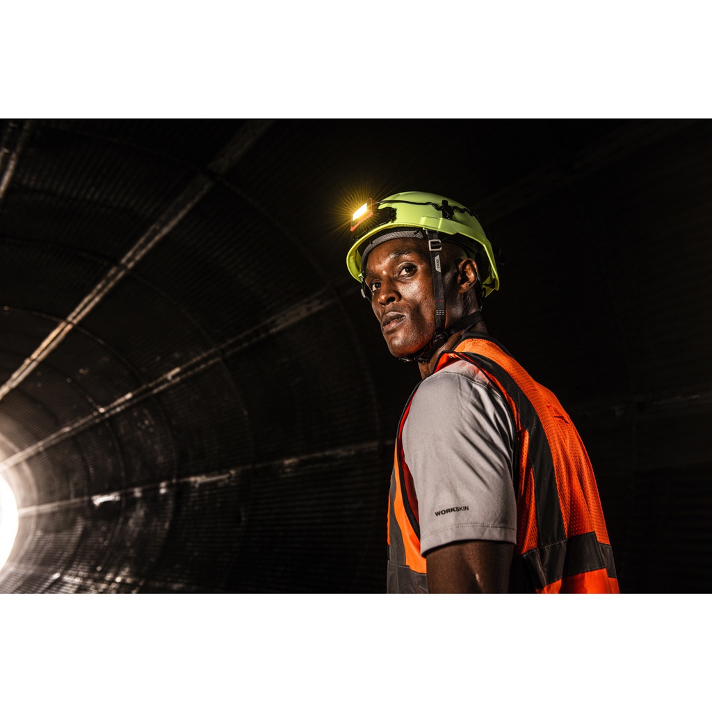 Latarka_czołowa_ładowana_przez_USB_600_lumenów_Milwaukee_L4_BOLTHL-301_1