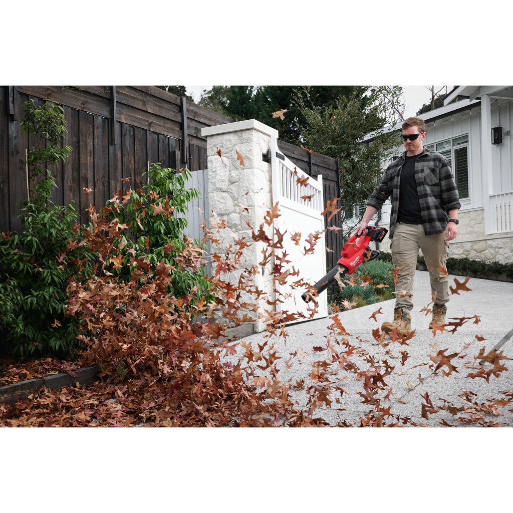 M18_FUEL™_Dmuchawa_na_dwa_akumulatory_Milwaukee_M18_F2BL-0_2