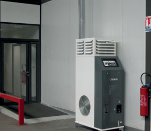 Stacjonarna nagrzewnica olejowa MASTER F 30