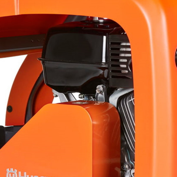 Zagęszczarka rewersyjna Husqvarna LG 400 EL Lombardini