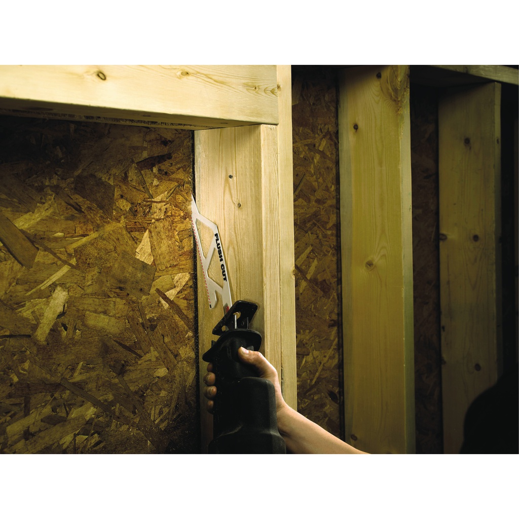 Zastosowanie_specjalne:_ostrze_do_cięcia_w_tej_samej_płaszczyźnie_z_powierzchnią_otaczającą_Milwaukee_Flush_cut_blade_2