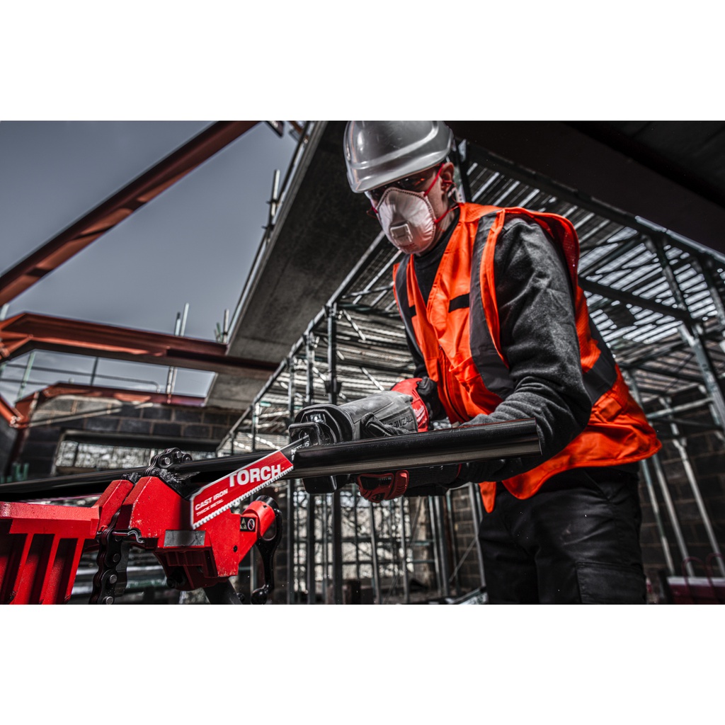 Metal:_Brzeszczoty_TORCH™_NITRUS_CARBIDE_z_węglikiem_Milwaukee_TCT_TORCH_NITRUS_150_x_8_-_1pc_1