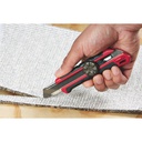 Nożyk_z_łamanym_ostrzem_Milwaukee_Snap_knife_18_mm_1