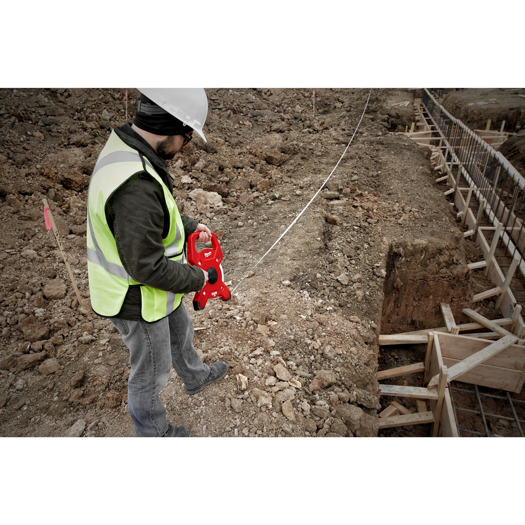 Długie_taśmy_miernicze_z_włókna_szklanego_Milwaukee_LTF60-200_2