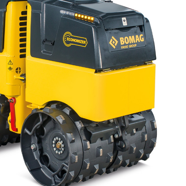 Walec okołkowany Bomag BMP 8500 Kubota